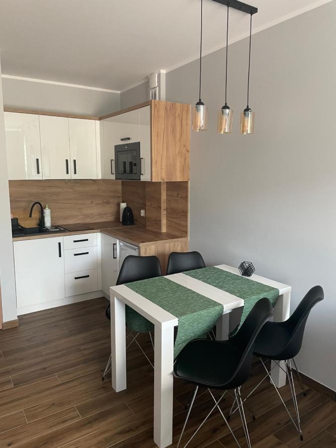 Z Widokiem Apartamenty - Apartamenty Z Widokiem Na Gory I Zewnetrzna Balia ชกลาร์สกา ปอเรมบา ภายนอก รูปภาพ