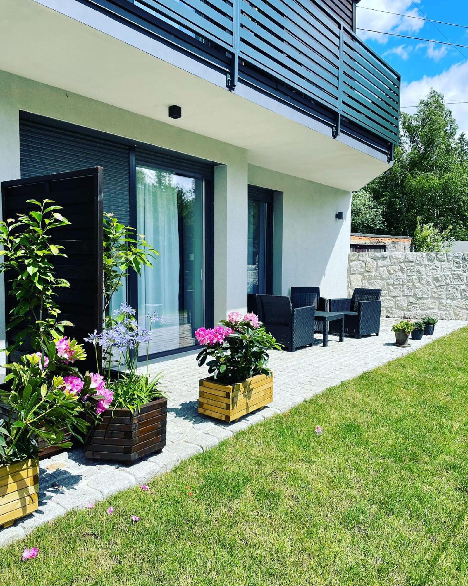 Z Widokiem Apartamenty - Apartamenty Z Widokiem Na Gory I Zewnetrzna Balia ชกลาร์สกา ปอเรมบา ภายนอก รูปภาพ